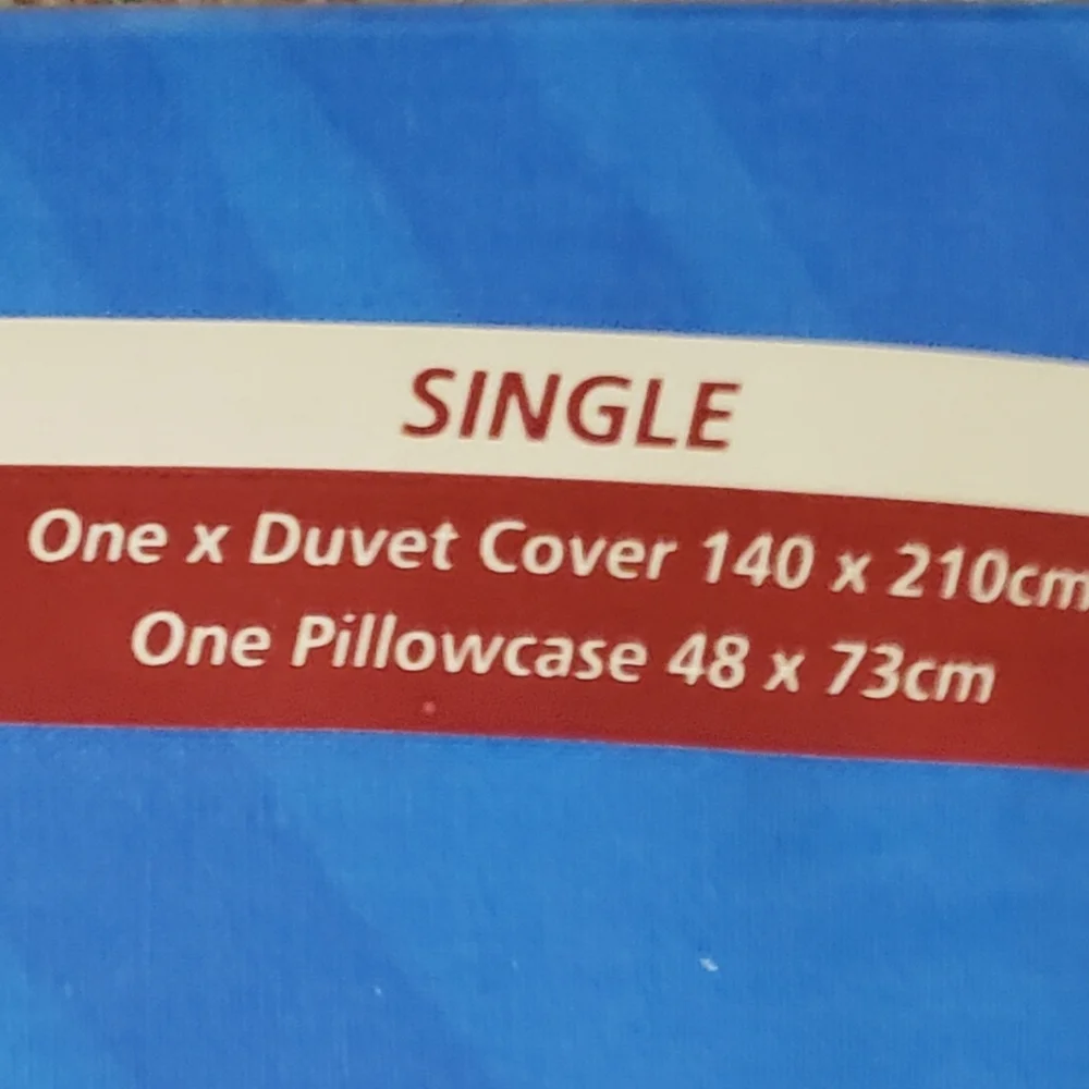 NWT- Heritage Series Duvet Cover Set Single